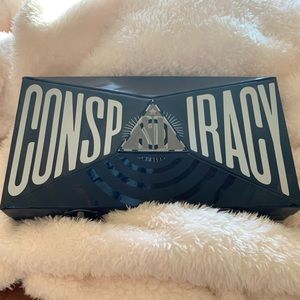 *Brand New* Jeffree Star Conspiracy Palette